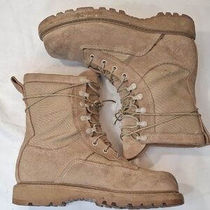 Bates Men's Tan Tactical Boots. Great For Outdoor, Tactical or Work Settings.